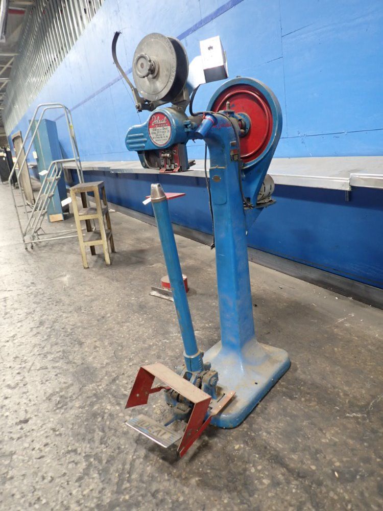 Ideal Stitcher Co. Wire Stitcher
