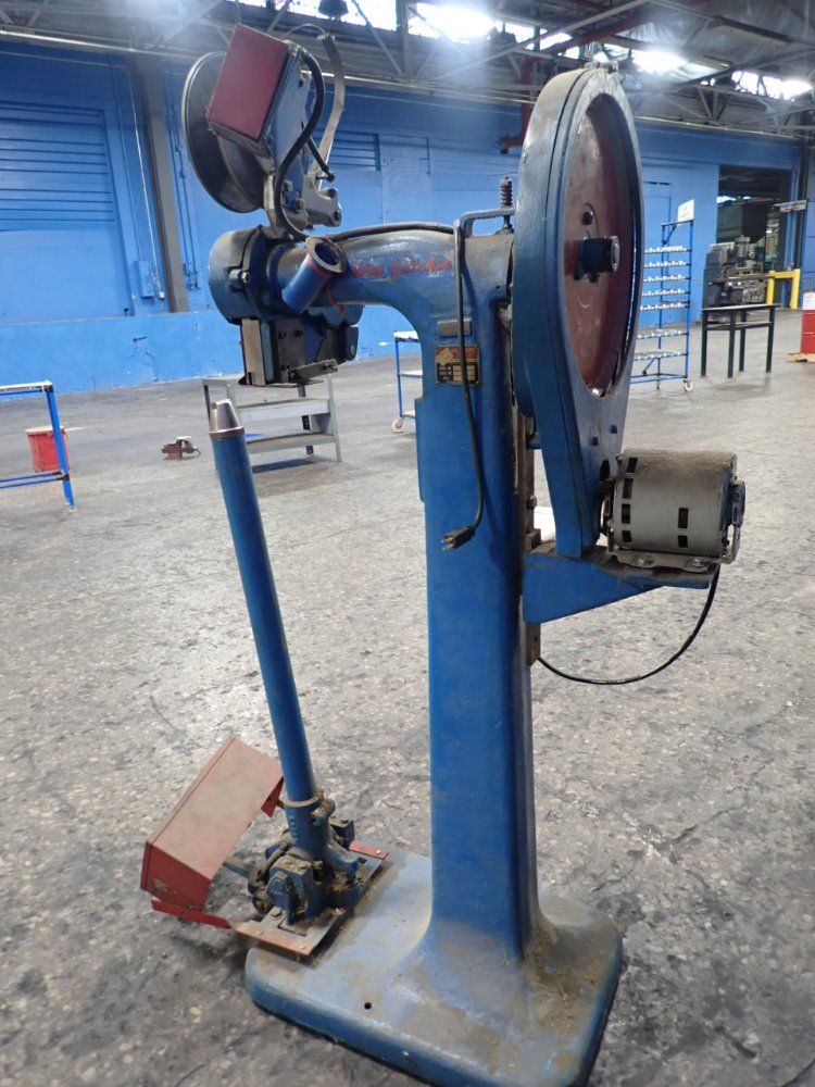 Ideal Stitcher Co. Wire Stitcher