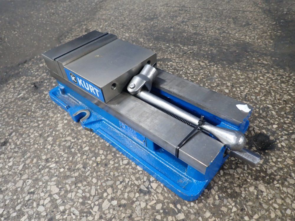 Kurt 6" Vise