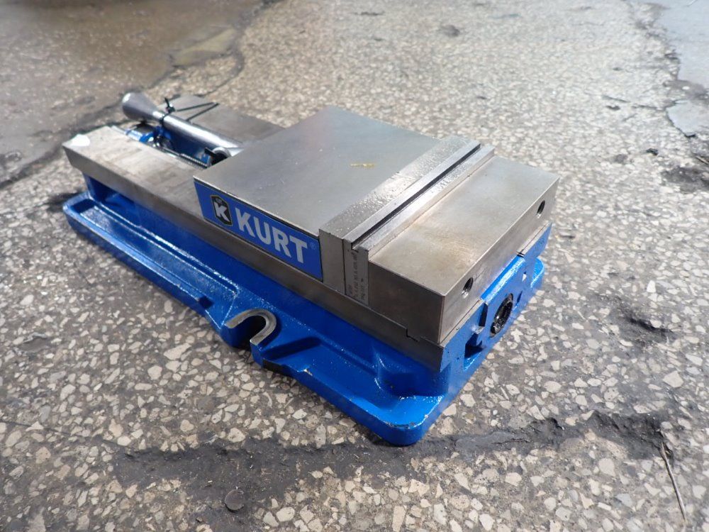 Kurt 6" Vise