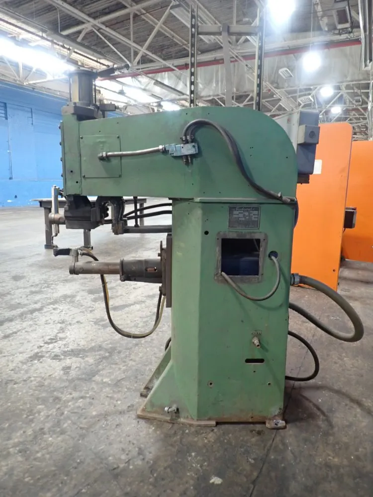 Federal Machine & Welder Spot Welder