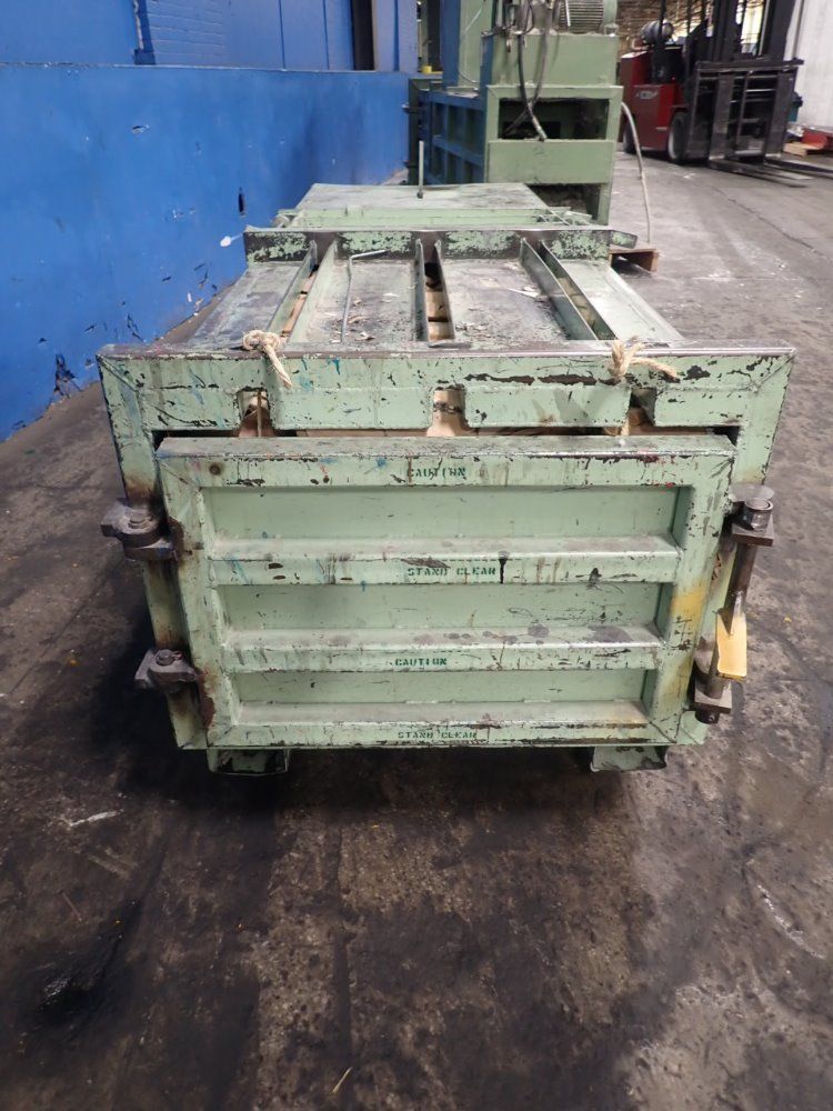 Maren Engineering Horizontal Baler