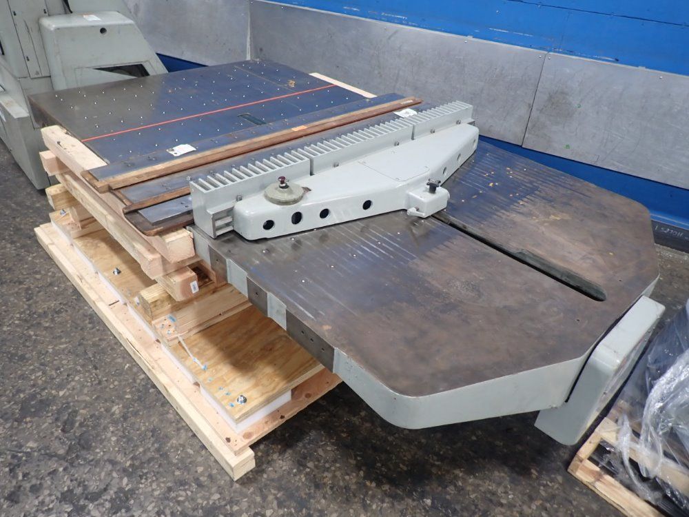 Polar 60" 155 Emc-mon Paper Cutter - 155 Emc-mon