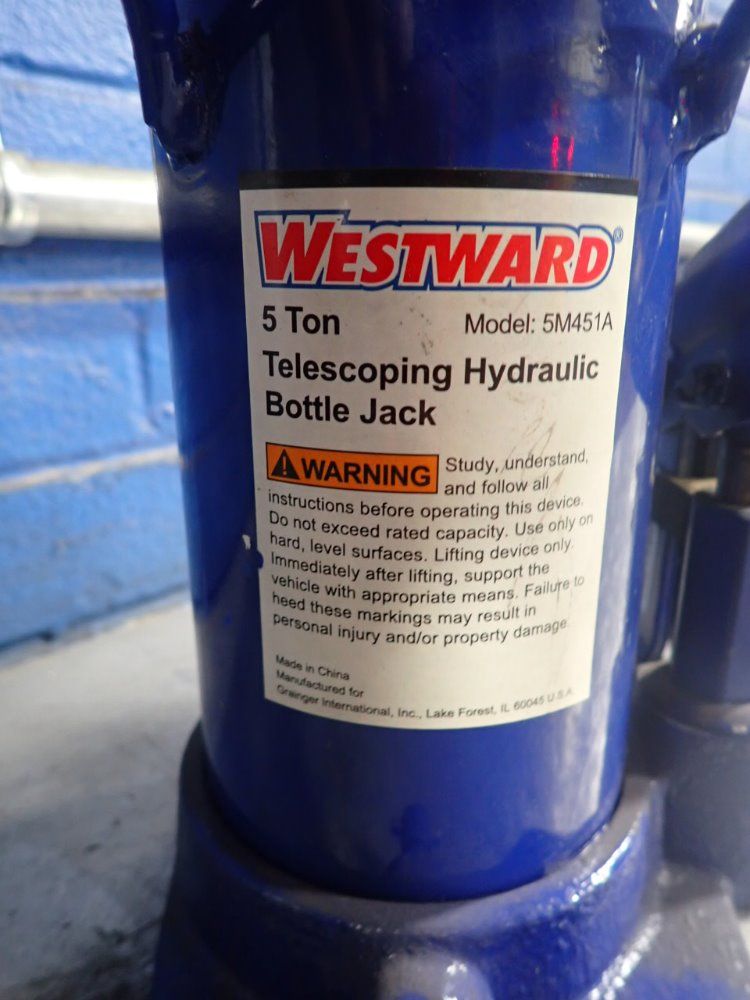 Westward Bottle Jack