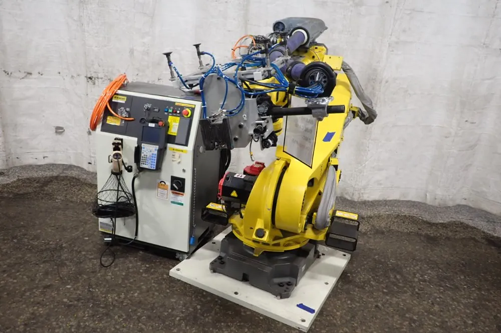 Fanuc R-2000ib/210f Robot - R-2000ib/210f