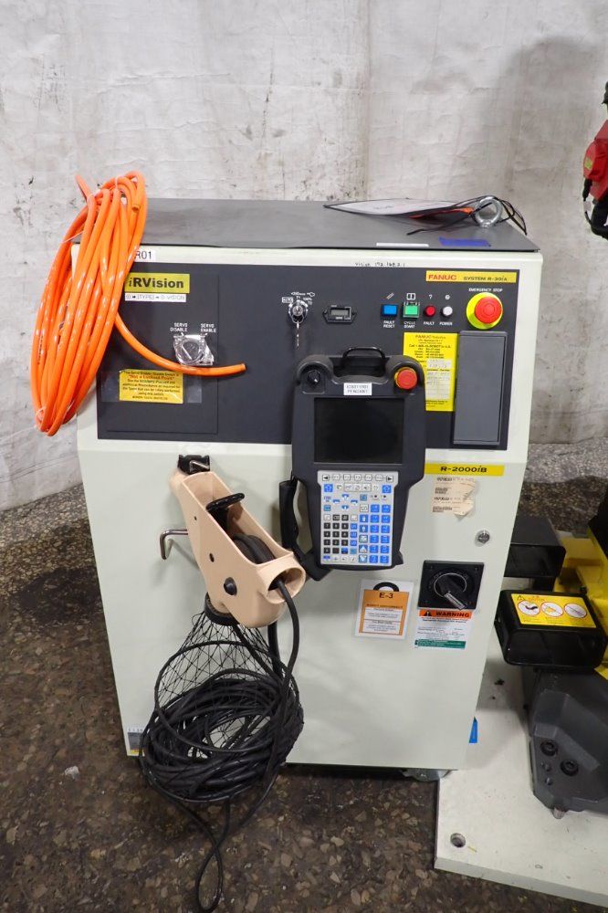 Fanuc R-2000ib/210f Robot - R-2000ib/210f