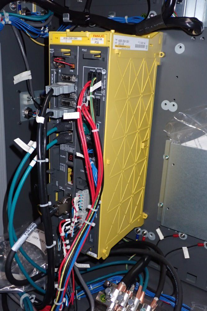 Fanuc R-2000ib/210f Robot - R-2000ib/210f