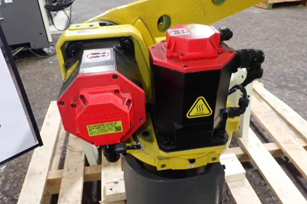 Fanuc M-10ia Robot - M-10ia