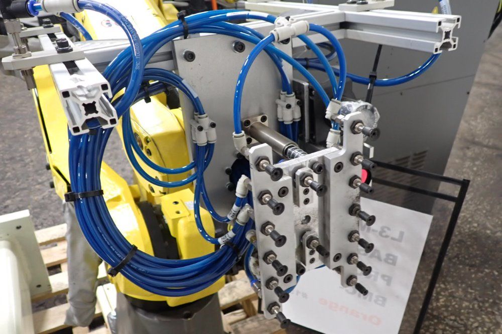 Fanuc M-10ia Robot - M-10ia