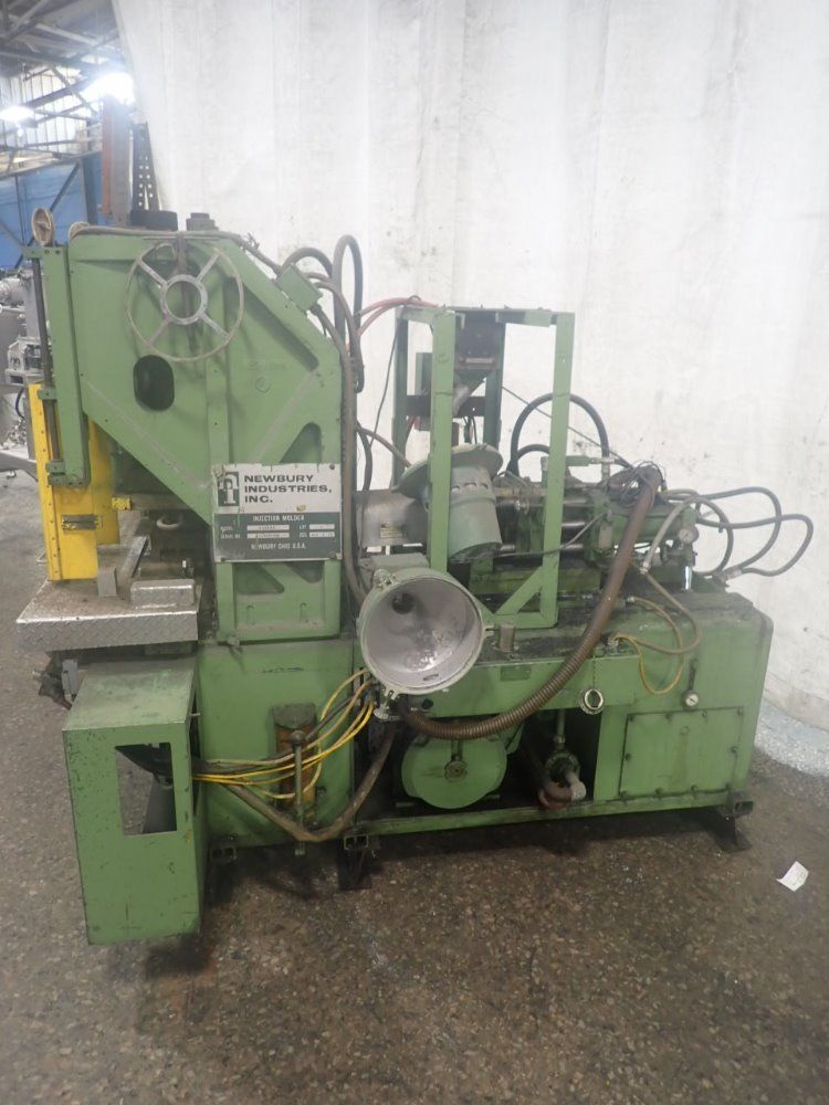 Newbury Injection Molder