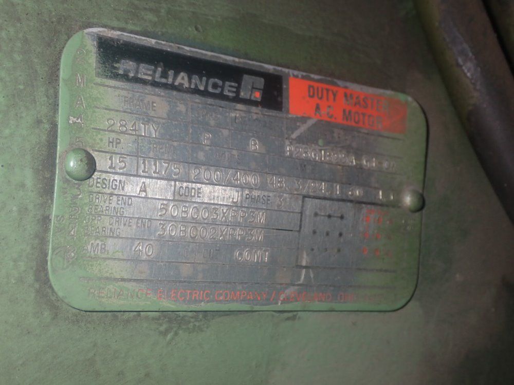 Newbury Injection Molder