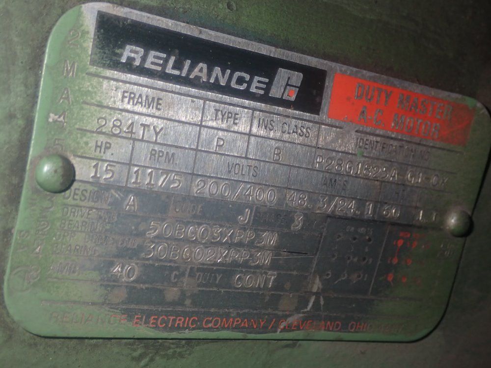 Newbury Injection Molder