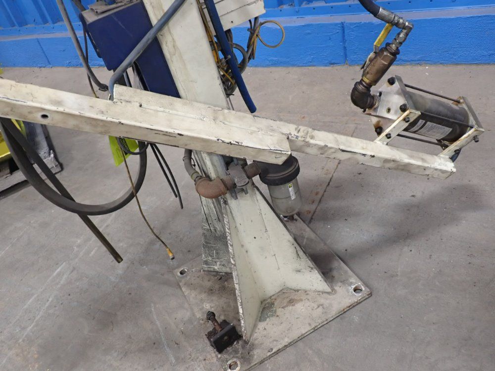 Centerline Spot Welder