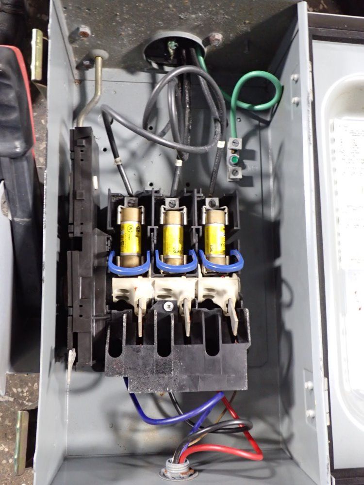 Crouse-hinds Fusible Disconnect