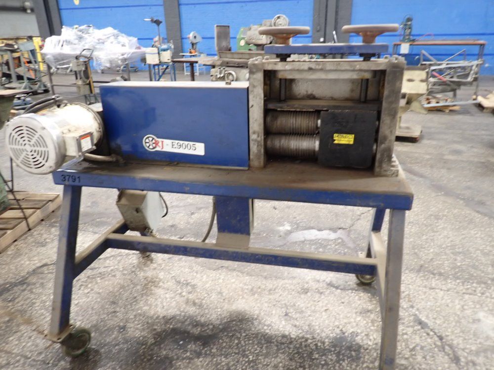 Strip Tech Wire Stripper