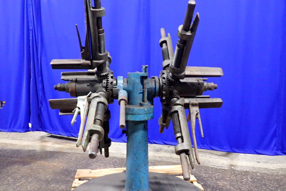 F.j. Littel Machine Co. Centering Reel