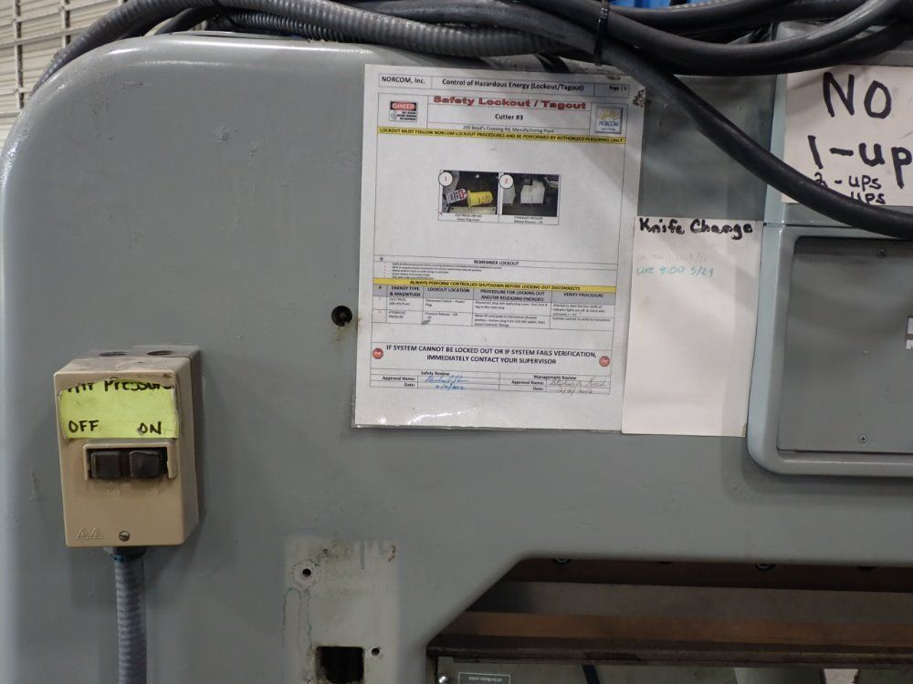 Polar Mohr 55" Paper Cutter - 137 Emc-mon