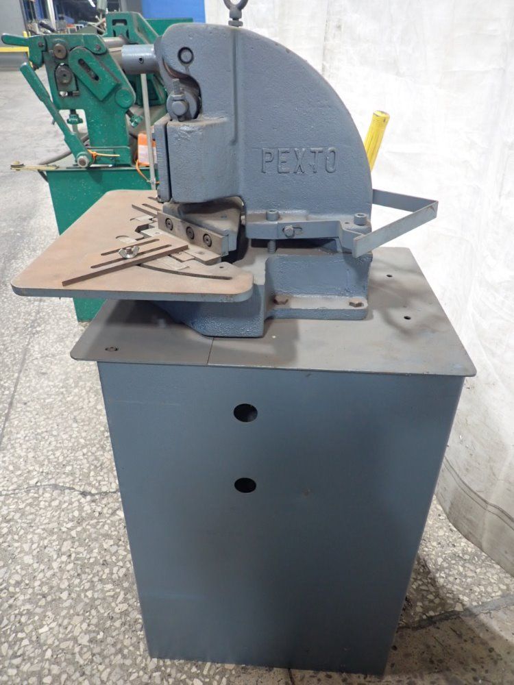 Roper Whitney / Pexto Notcher