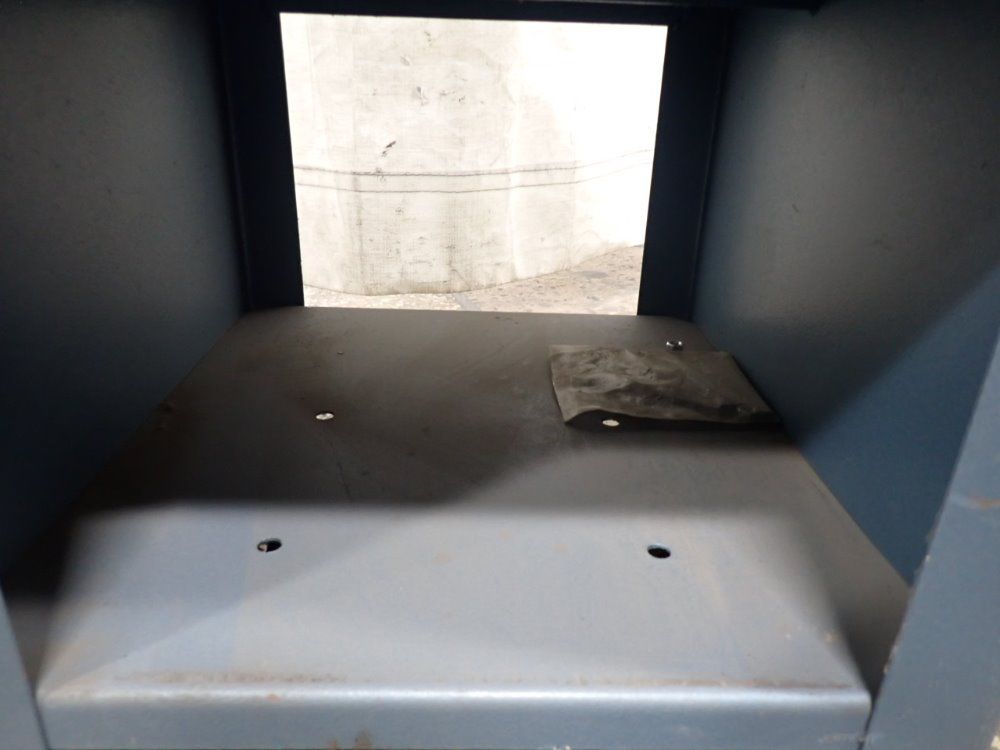 Roper Whitney / Pexto Notcher