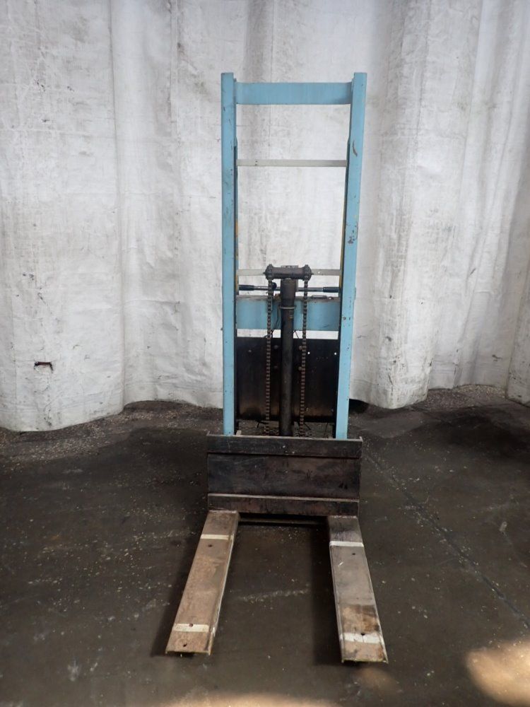 Weld-bilt Electric Lift