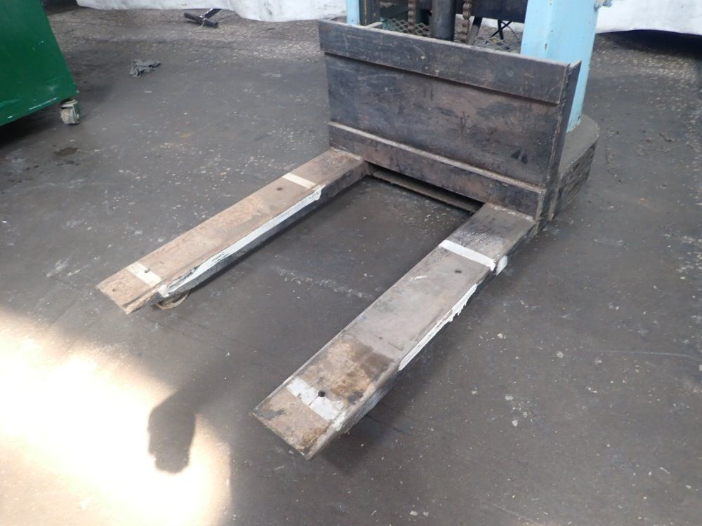 Weld-bilt Electric Lift