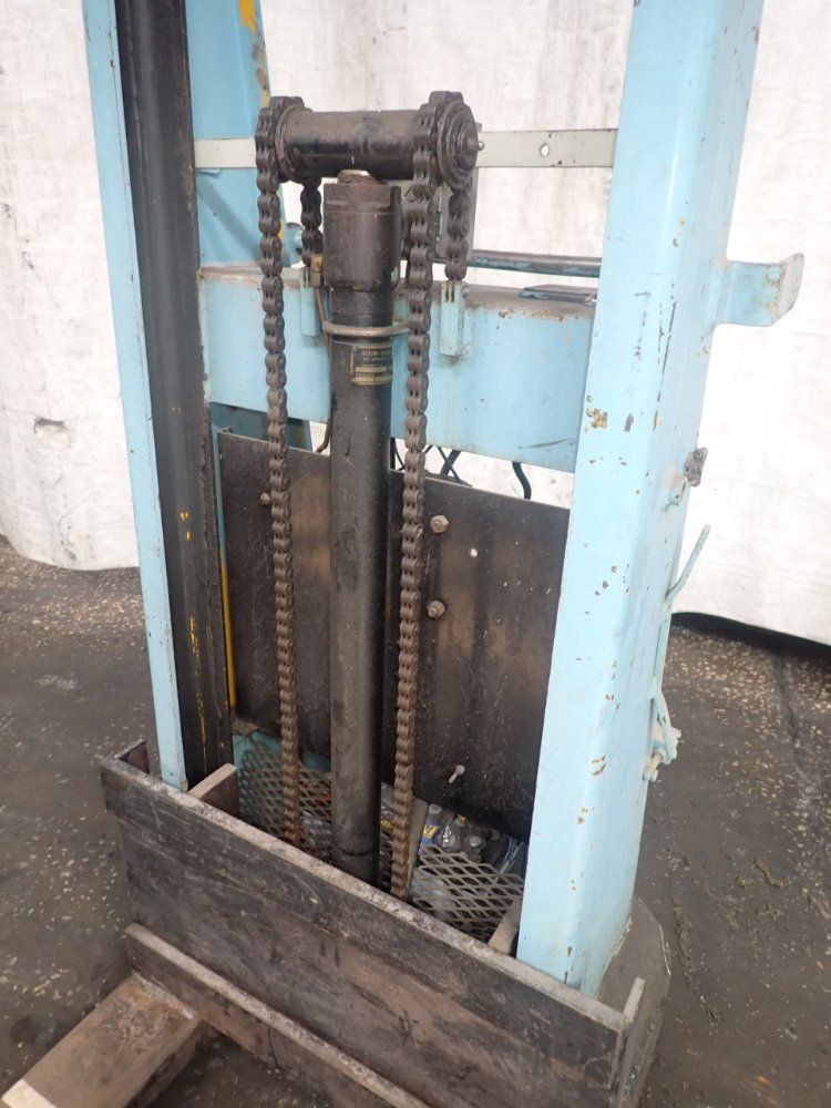 Weld-bilt Electric Lift