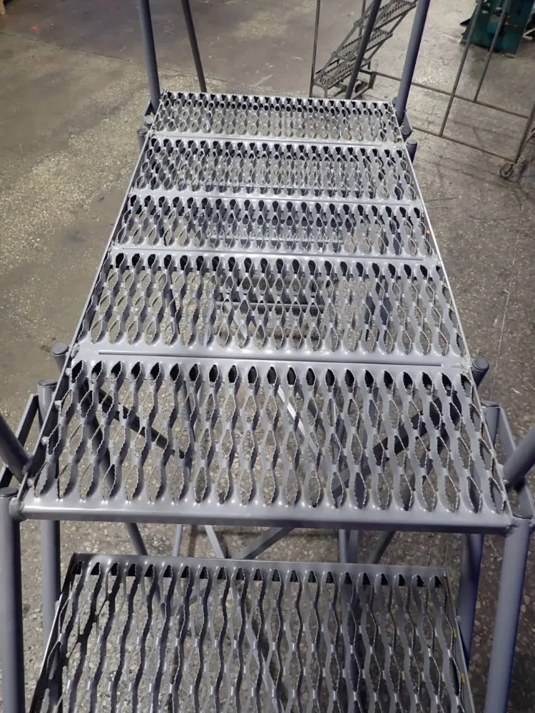 Tri-arc Portable Platform Stairs