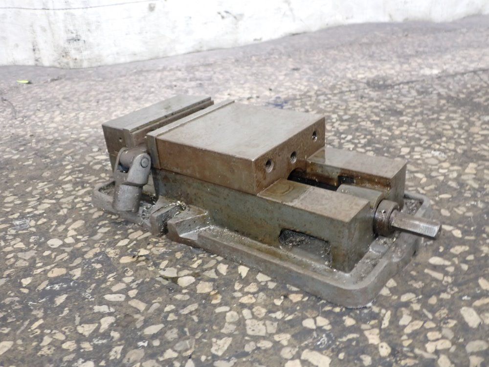 Hold-down 6" Vise
