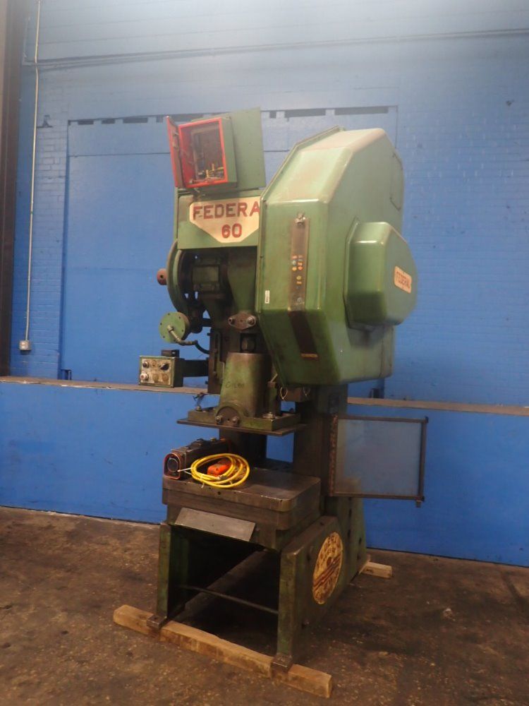 Federal Press Company 60 Ton/21"w X 32"l Bed Press