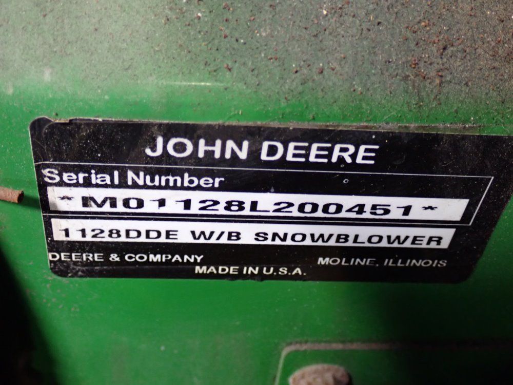 John Deere 28" Snow Blower - 1128dde