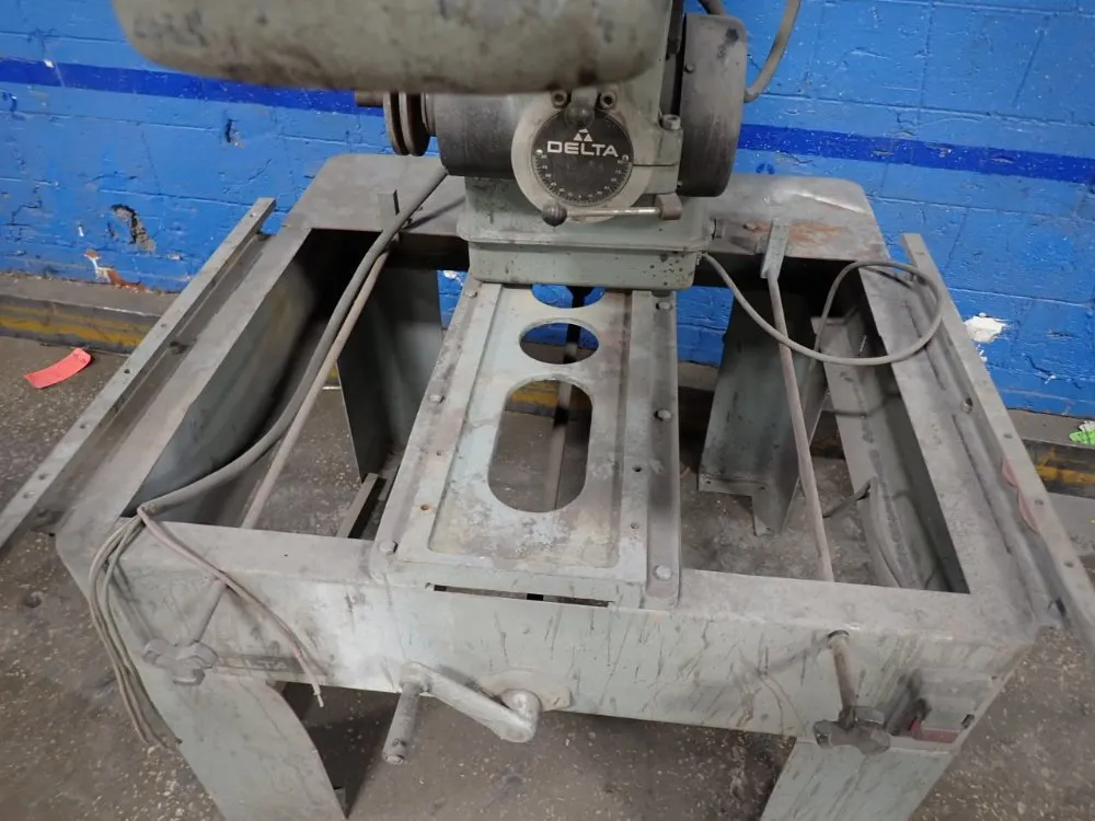 Delta Radial Arm Saw - 33-062