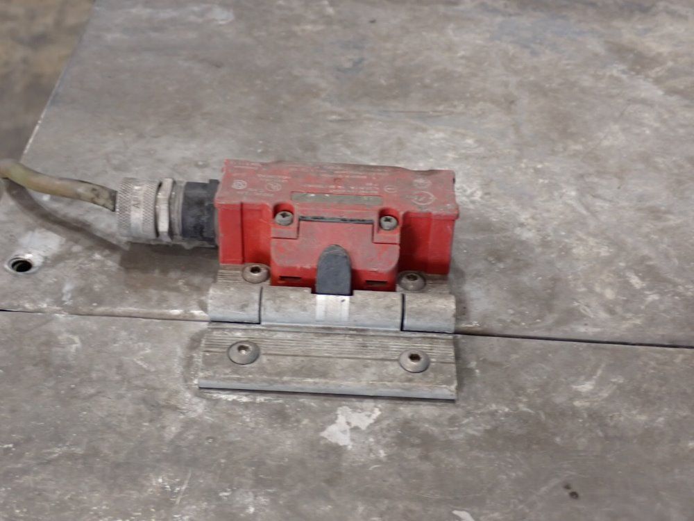 Oberlin .25hp/.7a/35x32 Pressure Filter - Opf-04