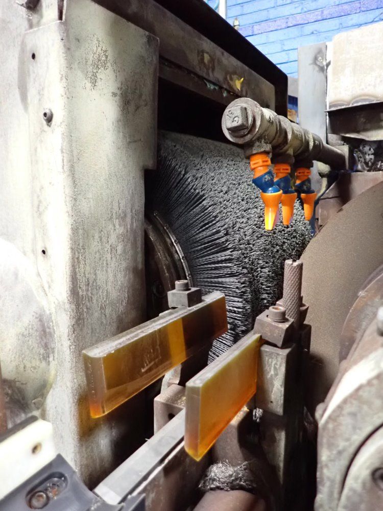 Goldcrown 325-12 Centerless Grinder - 325-12