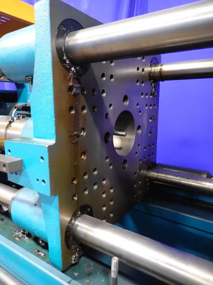 Boy Boy 50m Injection Molder