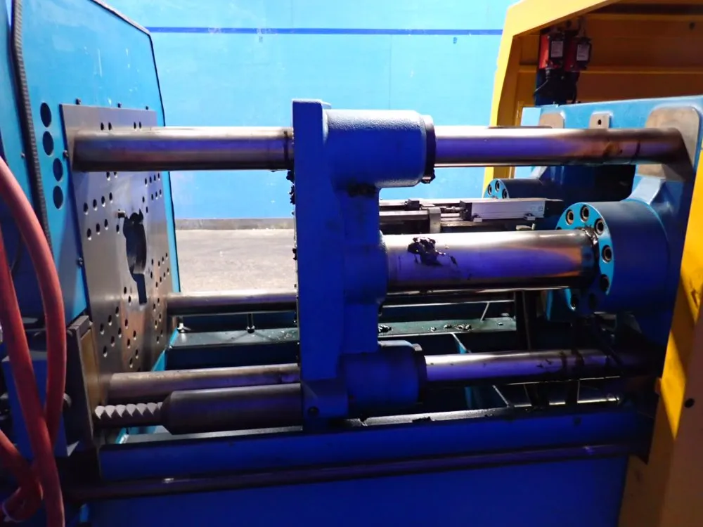 Boy Boy 50m Injection Molder