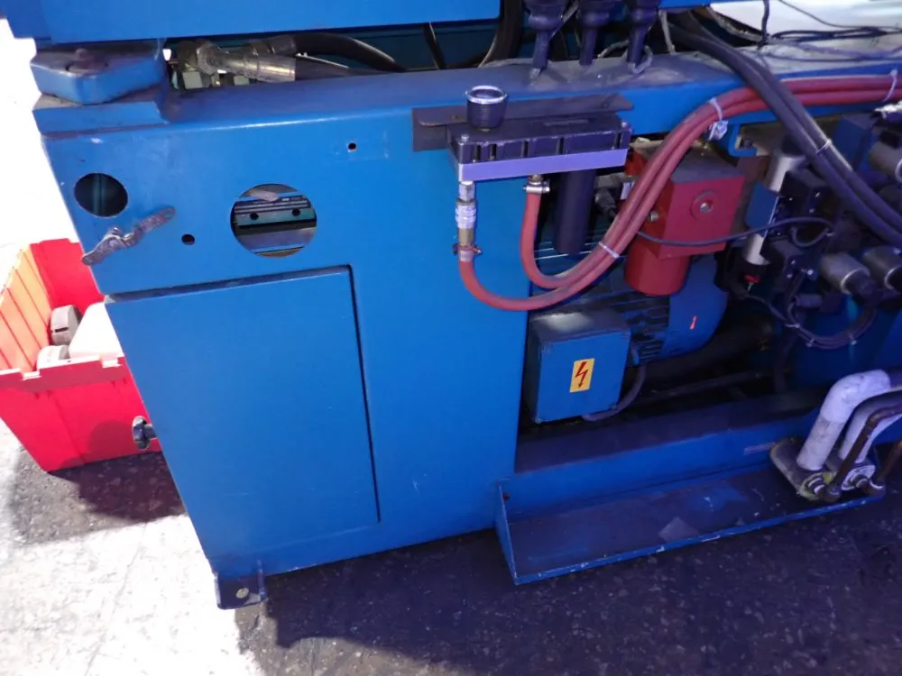 Boy Boy 50m Injection Molder