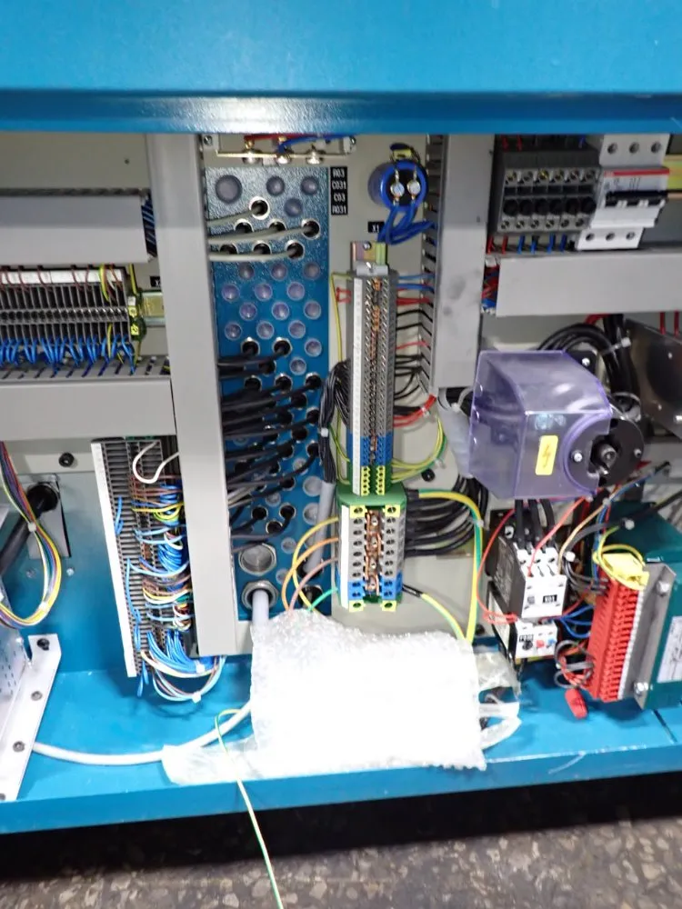 Boy Boy 50m Injection Molder