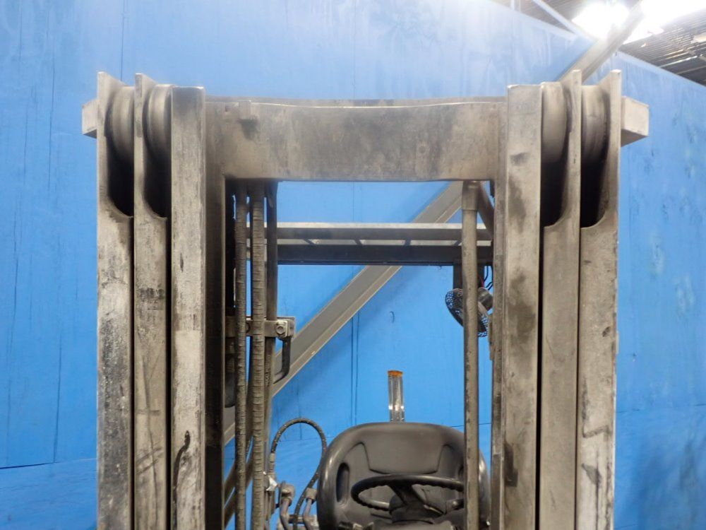 Toyota 2500 Lb Propane Forklift - 8fgcu15