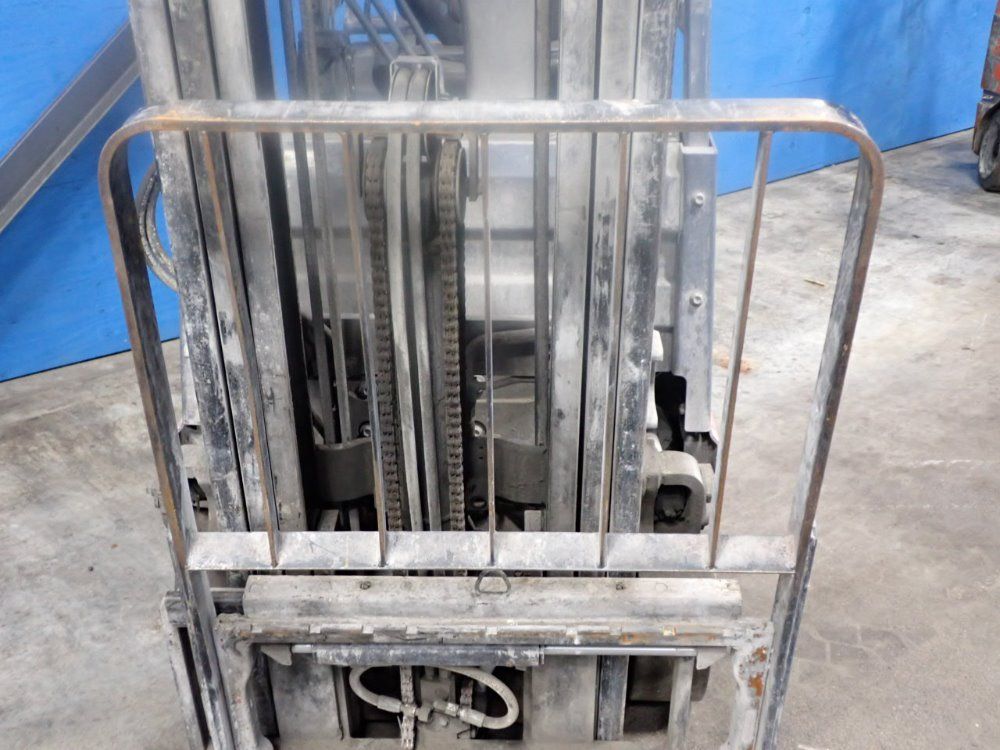 Toyota 2500 Lb Propane Forklift - 8fgcu15