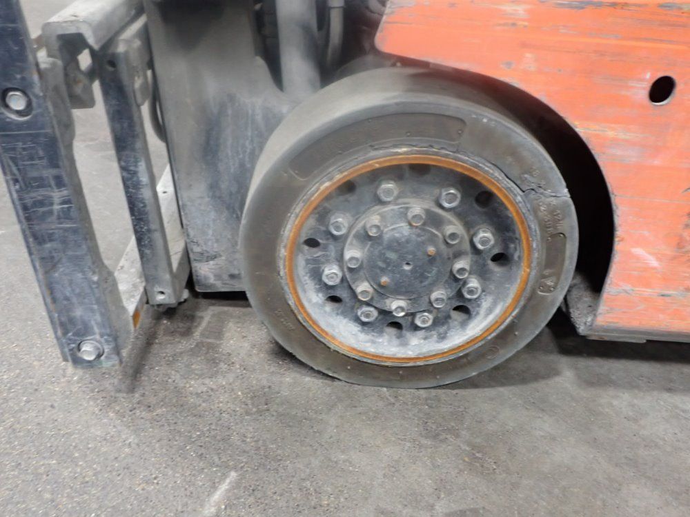 Toyota 2500 Lb Propane Forklift - 8fgcu15