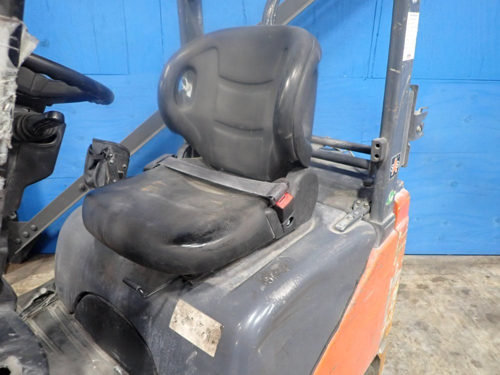 Toyota 2500 Lb Propane Forklift - 8fgcu15