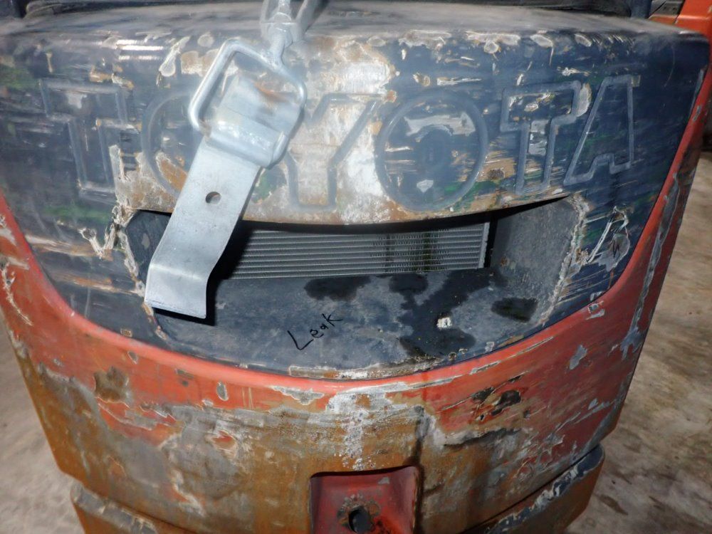 Toyota 2500 Lb Propane Forklift - 8fgcu15