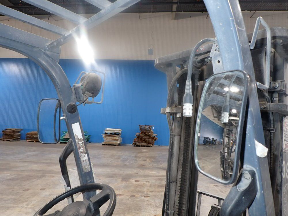 Toyota 2500 Lb Propane Forklift - 8fgcu15