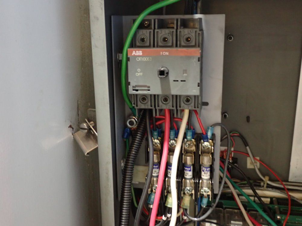 Atrump 7.5hp/16a/35x14 Cnc Vertical Machining Center - E216/max I