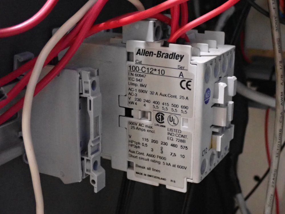 Atrump 7.5hp/16a/35x14 Cnc Vertical Machining Center - E216/max I