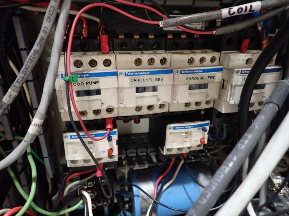 Atrump 7.5hp/16a/35x14 Cnc Vertical Machining Center - E216/max I