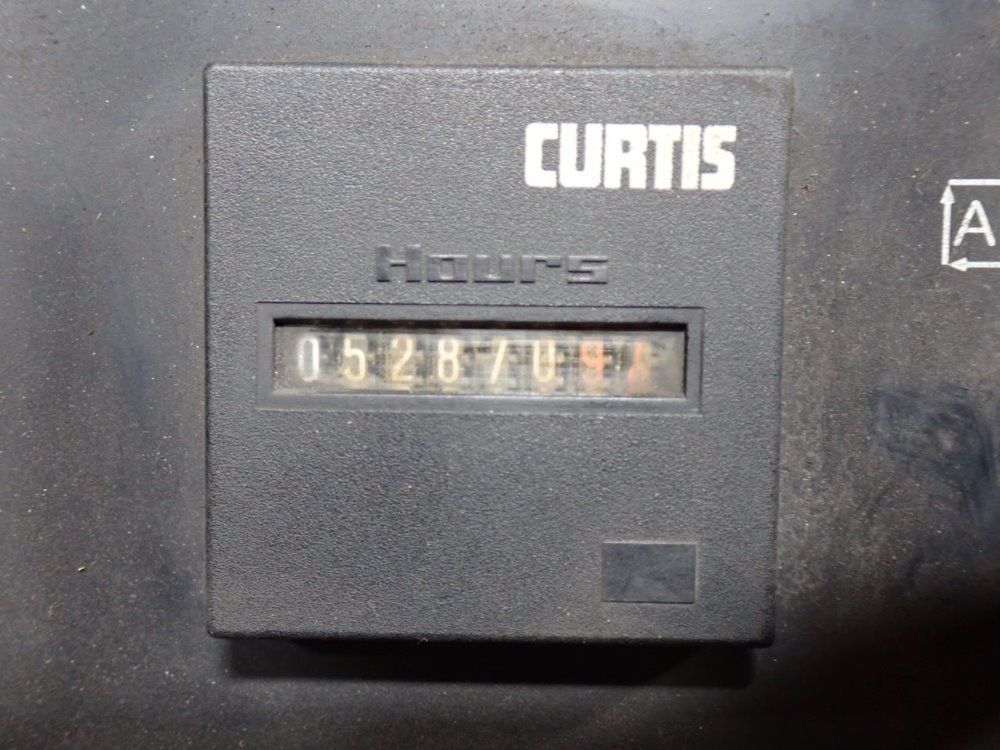 Fanuc R-2000ia Robot - R-2000ia