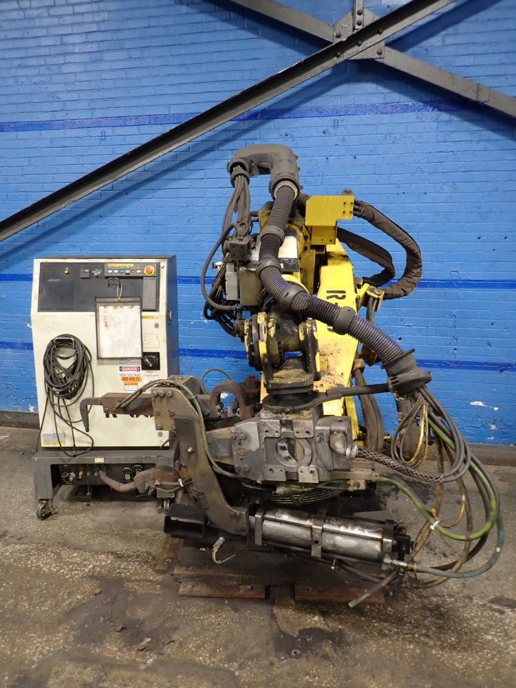 Fanuc R-2000ia Robot - R-2000ia 165f