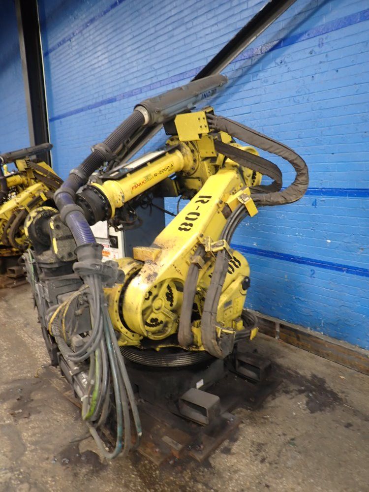 Fanuc R-2000ia Robot - R-2000ia 165f