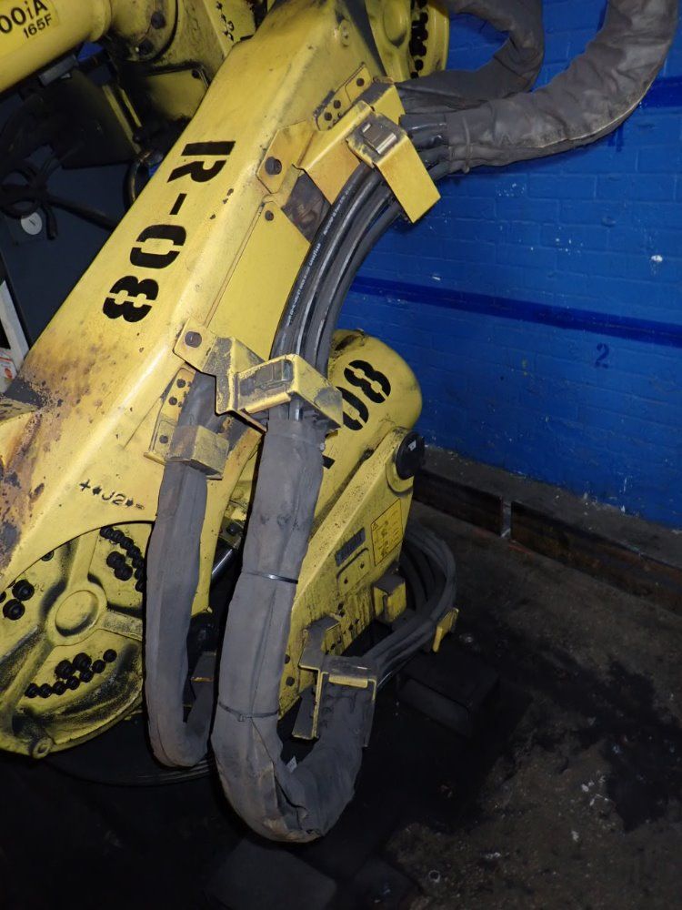 Fanuc R-2000ia Robot - R-2000ia 165f